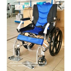 NT12109 รถเข็นผู้ป่วยพับได้ น้ำหนักเบา เบาะนุ่ม มีเบรคมือ